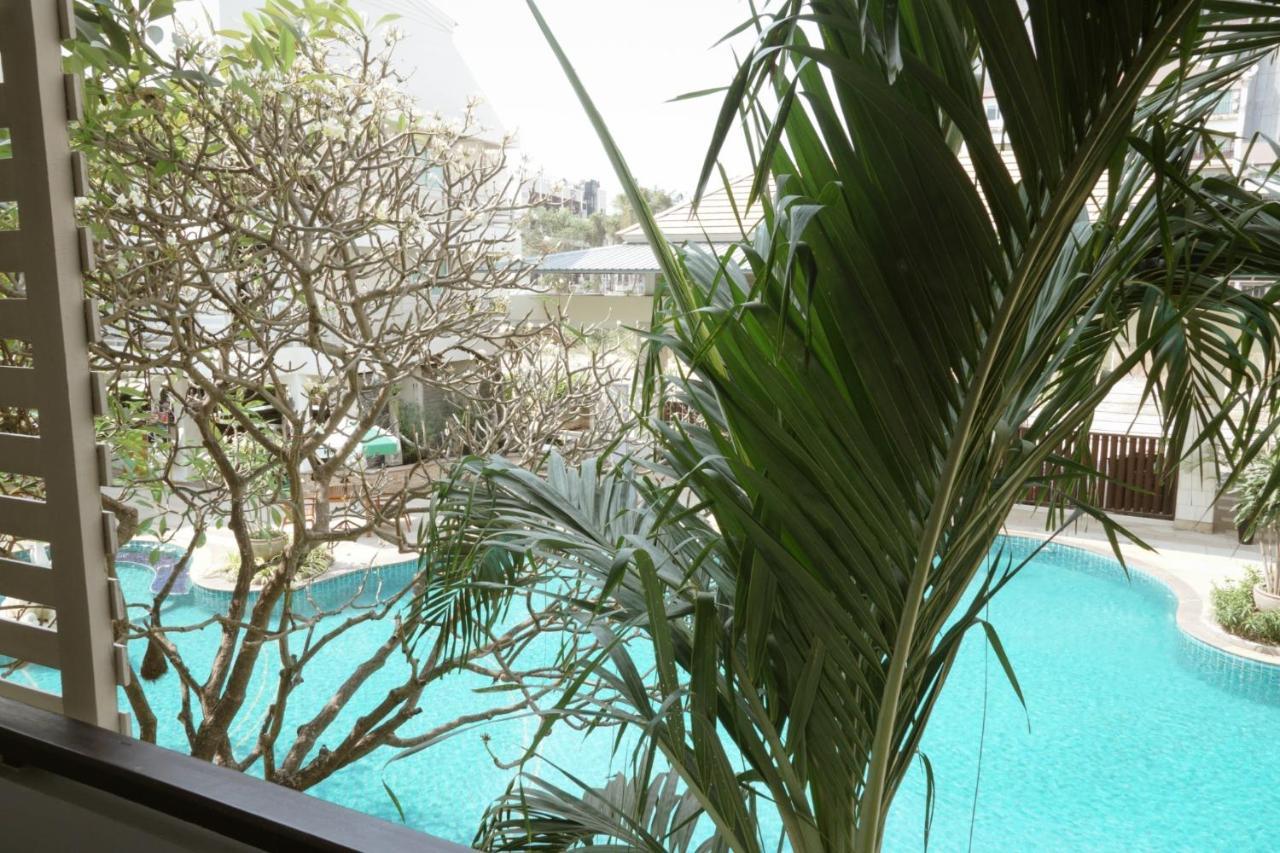 Sea Breeze Jomtien Resort Pattaya Buitenkant foto