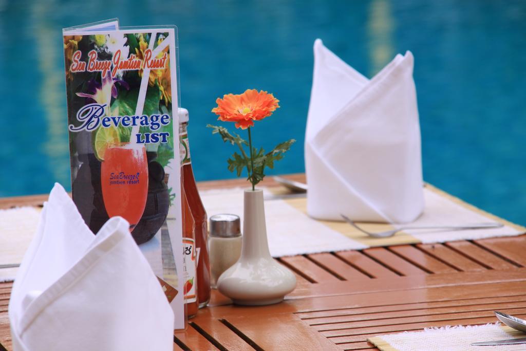 Sea Breeze Jomtien Resort Pattaya Buitenkant foto