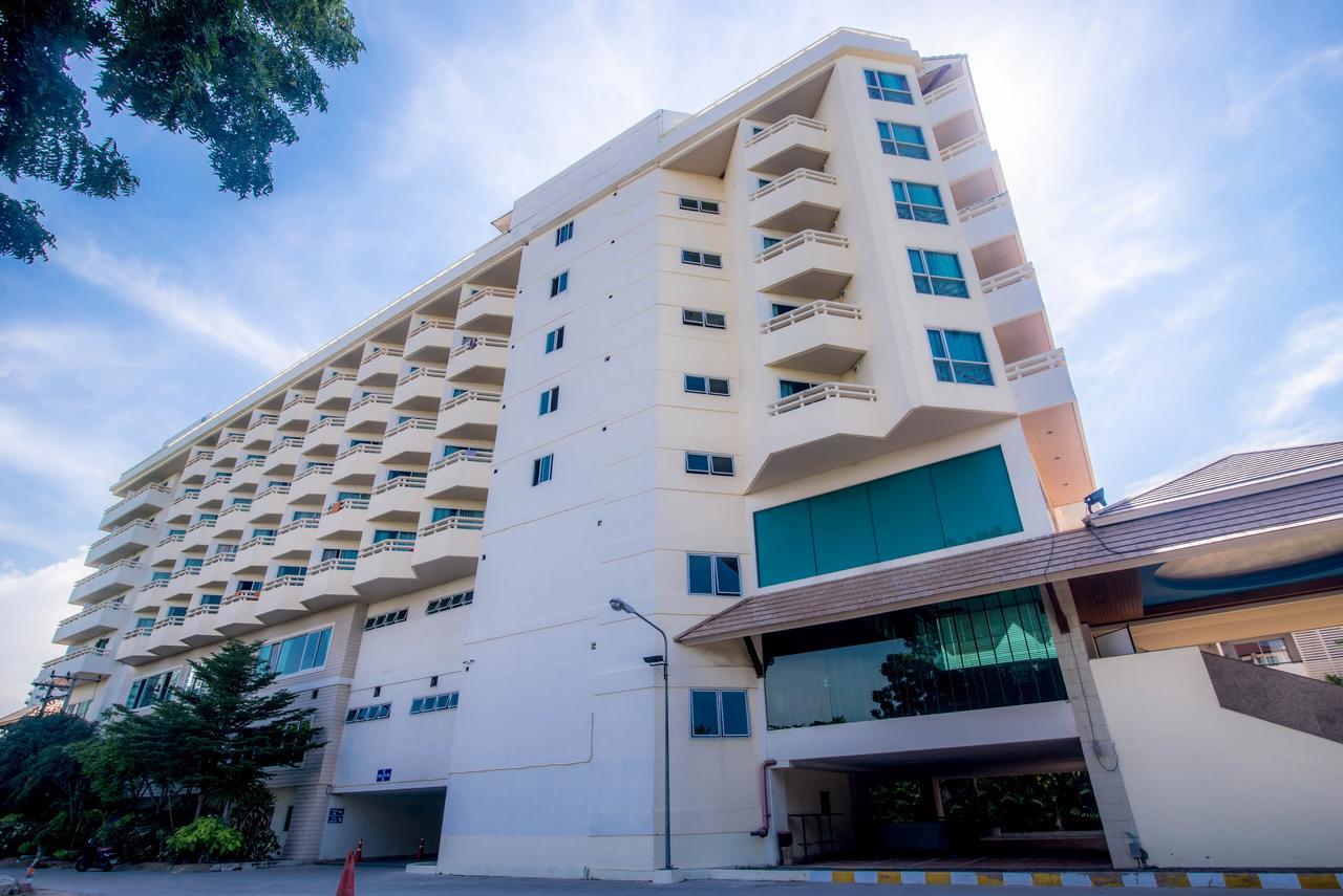 Sea Breeze Jomtien Resort Pattaya Buitenkant foto