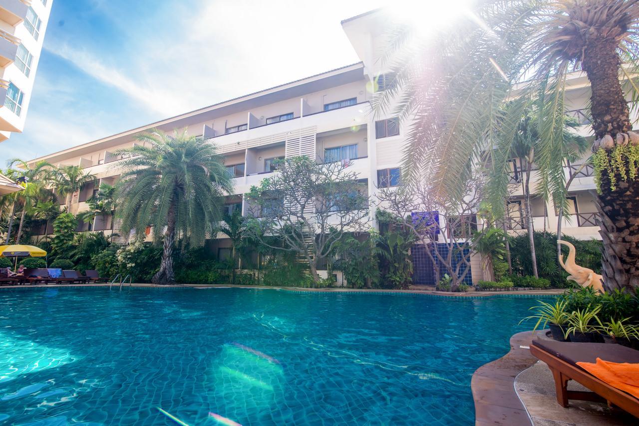 Sea Breeze Jomtien Resort Pattaya Buitenkant foto